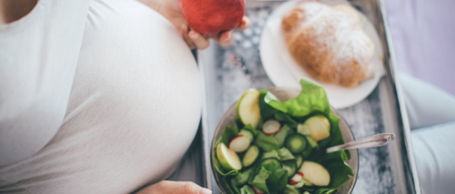 What Can and Can’t I Eat While Pregnant? 